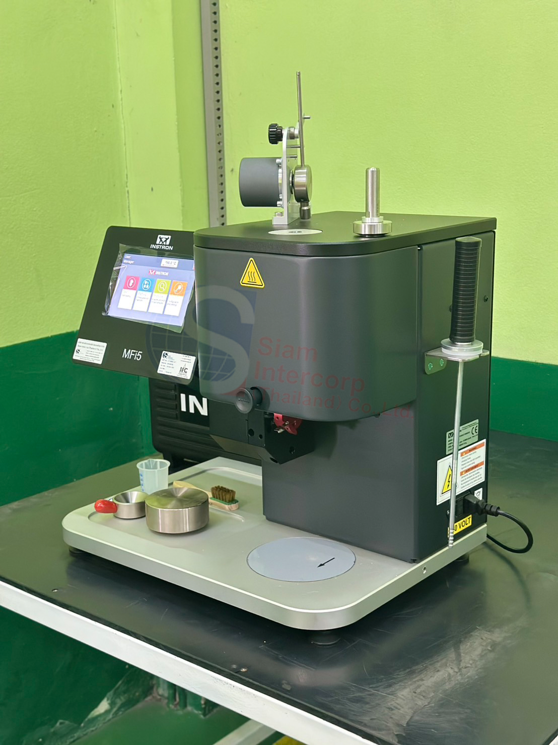 ติดตั้งเครื่องวัดอัตราการหลอมไหลของพลาสติก (Melt Flow Index Tester) ยี่ห้อ INSTRON รุ่น MFi5 (OW76) ติดตั้งเครื่องวัดอัตราการหลอมไหลของพลาสติก (Melt Flow Index Tester) ยี่ห้อ INSTRON รุ่น MFi5 (OW76)