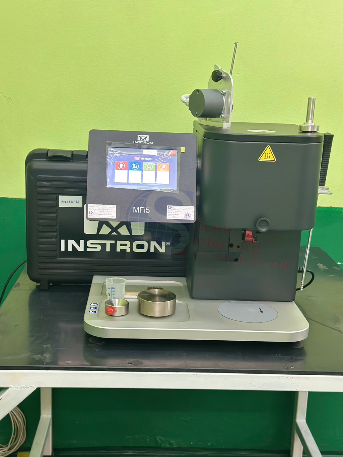 ติดตั้งเครื่องวัดอัตราการหลอมไหลของพลาสติก (Melt Flow Index Tester) ยี่ห้อ INSTRON รุ่น MFi5 (OW76)