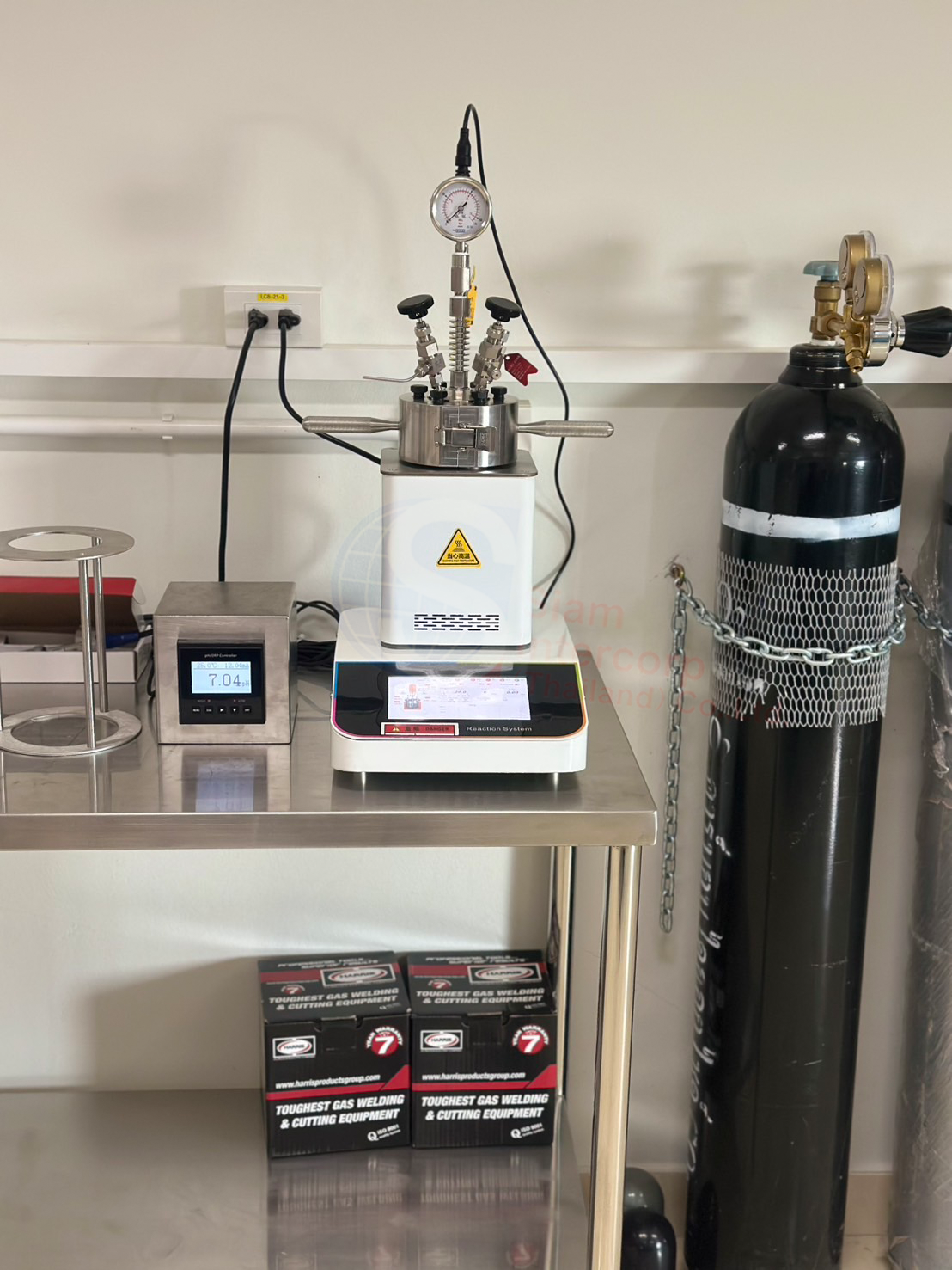 ติดตั้งเครื่องปฏิกรณ์แรงดันสูงควบคุมอุณหภูมิแบบกวนด้วยแม่เหล็ก (High Pressure Reactor) ยี่ห้อ TOPTION รุ่น YZPR-500 (OW83) ติดตั้งเครื่องปฏิกรณ์แรงดันสูงควบคุมอุณหภูมิแบบกวนด้วยแม่เหล็ก (High Pressure Reactor) ยี่ห้อ TOPTION รุ่น YZPR-500 (OW83)