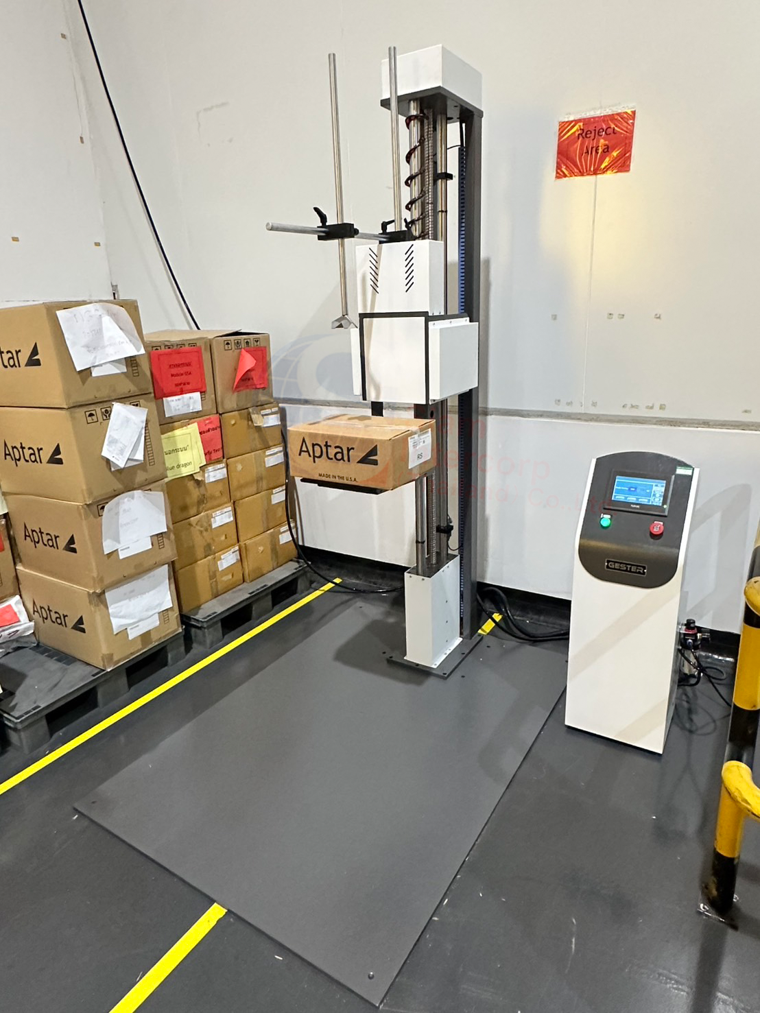 ติดตั้งเครื่องทดสอบกล่องกระดาษแข็ง (Package Carton Single Wing Falling Tester) ยี่ห้อ GESTER รุ่น GT-LC05-1 (OW95) ติดตั้งเครื่องทดสอบกล่องกระดาษแข็ง (Package Carton Single Wing Falling Tester) ยี่ห้อ GESTER รุ่น GT-LC05-1 (OW95)