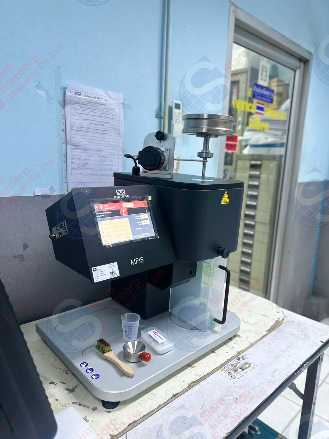 ติดตั้งเครื่องวัดอัตราการหลอมไหลของพลาสติก (Melt Flow Index Tester) ยี่ห้อ INSTRON รุ่น MFi5 (OW105) ติดตั้งเครื่องวัดอัตราการหลอมไหลของพลาสติก (Melt Flow Index Tester) ยี่ห้อ INSTRON รุ่น MFi5 (OW105)