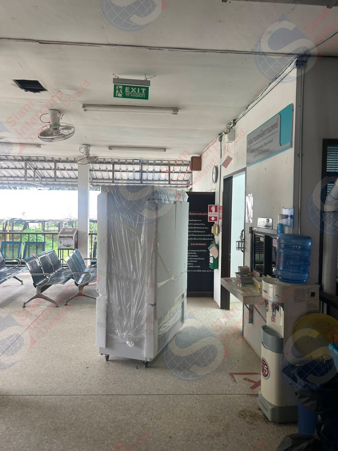 ติดตั้งตู้เย็นเก็บเลือด (Blood Bank Refrigerator BBR Series) ยี่ห้อ BIOBASE รุ่น BBR-4V626 (OW110) ติดตั้งตู้เย็นเก็บเลือด (Blood Bank Refrigerator BBR Series) ยี่ห้อ BIOBASE รุ่น BBR-4V626 (OW110)