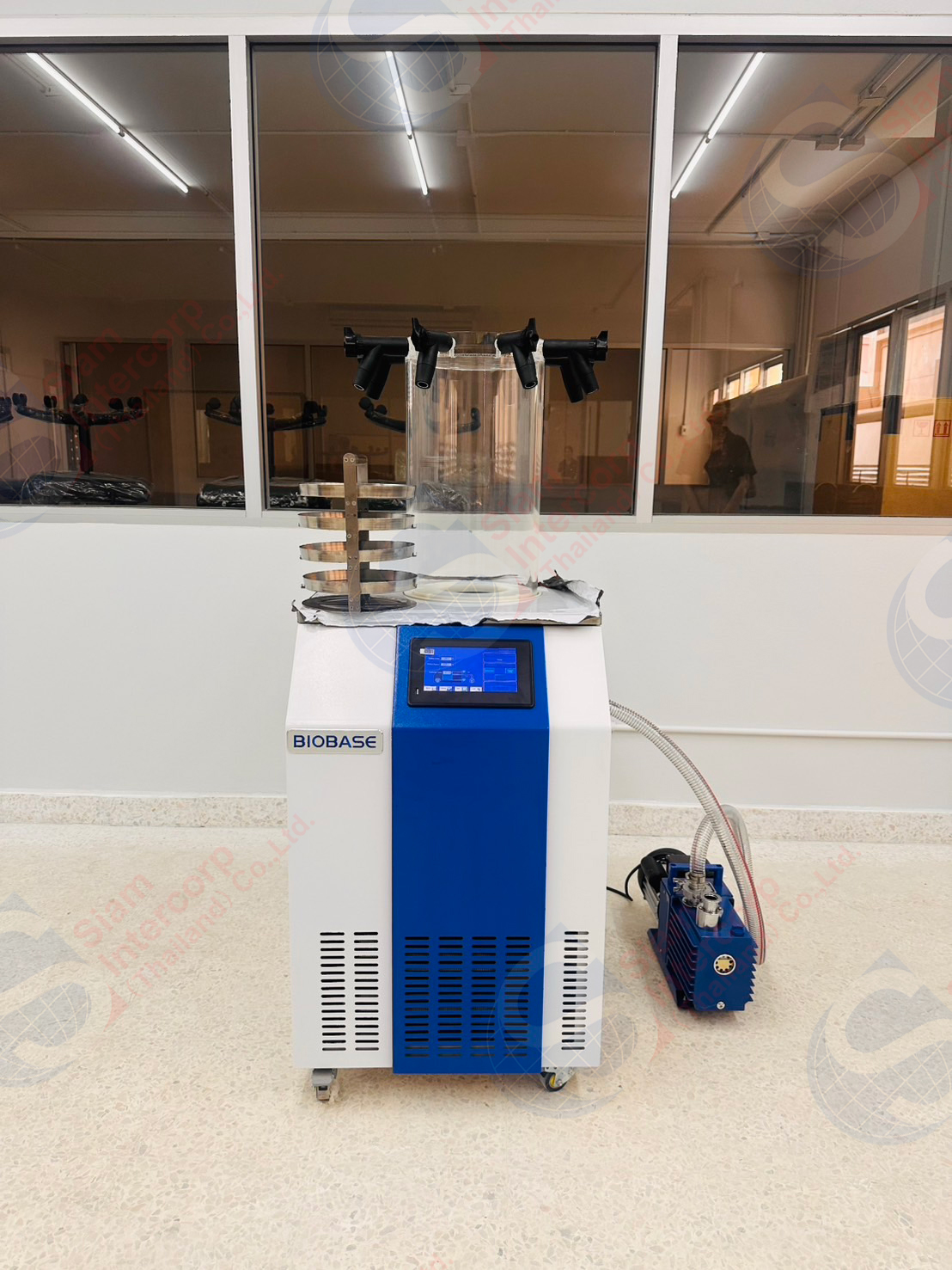 ติดตั้งเครื่องทำแห้งภายใต้ความเย็นระบบสูญญากาศ (Vertical Freeze Dryer) ยี่ห้อ BIOBASE รุ่น BK-FD12P (OW112)