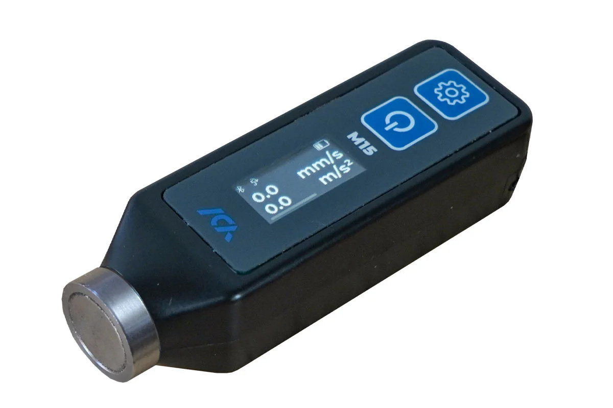 เครื่องวัดการสั่นสะเทือนแบบพกพา (Portable vibrometer) ยี่ห้อ Adelix รุ่น ADL-M15 (SIT879)