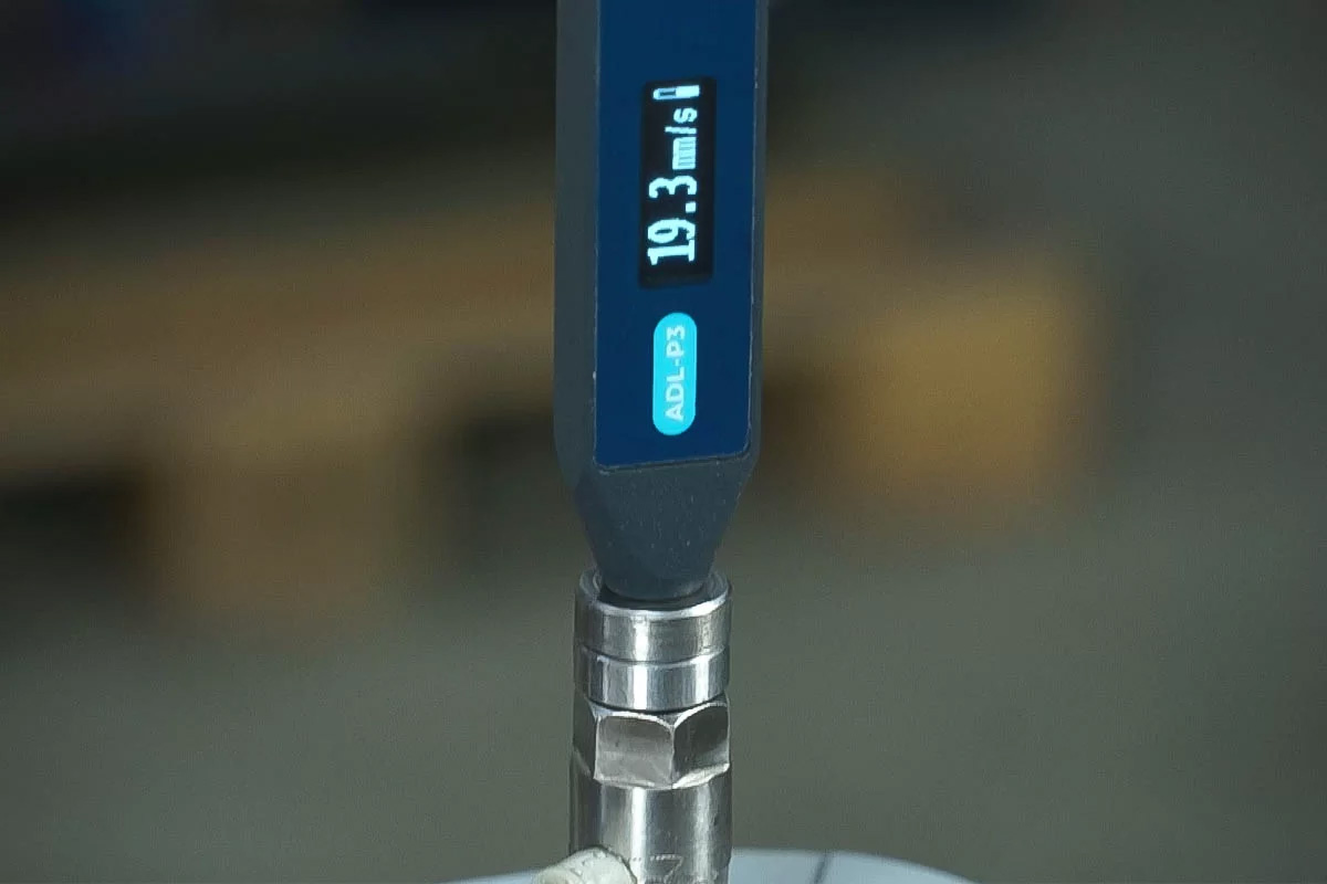 เครื่องวัดการสั่นสะเทือนพกพา (Portable Vibrometers) ยี่ห้อ Adelix รุ่น ADL-P1, ADL-P3 (SIT882)