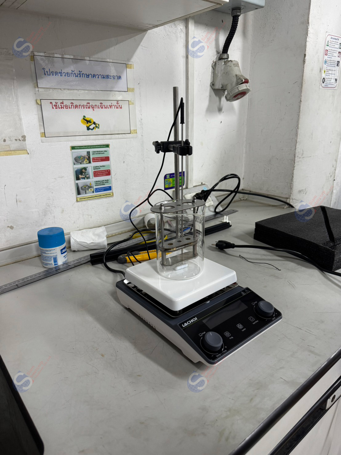 เครื่องกวนสารให้ความร้อนแบบดิจิตอล (MAGNETIC STIRRER) ยี่ห้อ LACHOI รุ่น LCH-MSB-HD (EP15) (OW130)